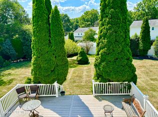 698 Colts Neck Rd, Freehold, NJ 07728