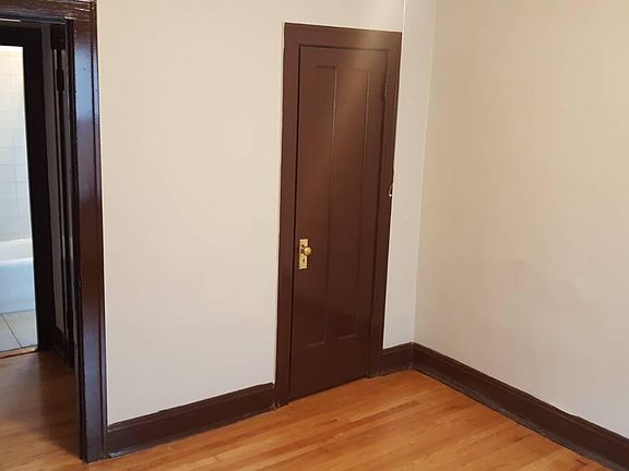 4th image of 4207 W Fullerton Ave #1