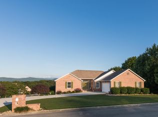 228 S Panoscenic Dr, Maryville, TN 37803