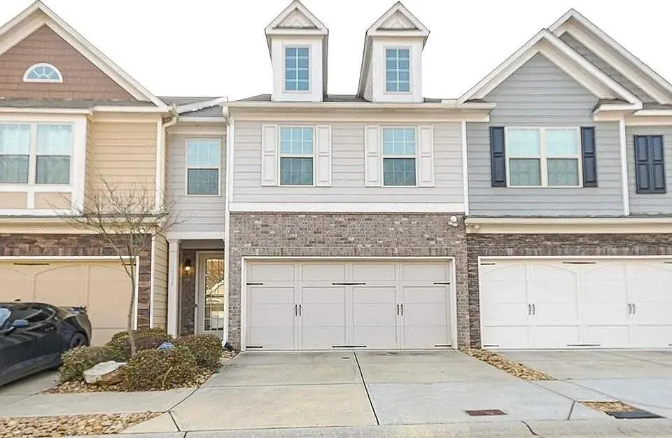 3934 Princeton Lakes Pass SW