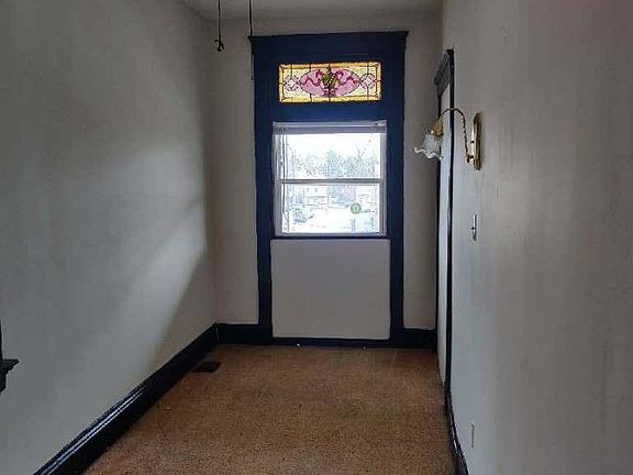 5th image of 961 Enright Ave