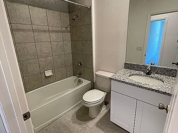 2nd image of 34183 Rogano Ln