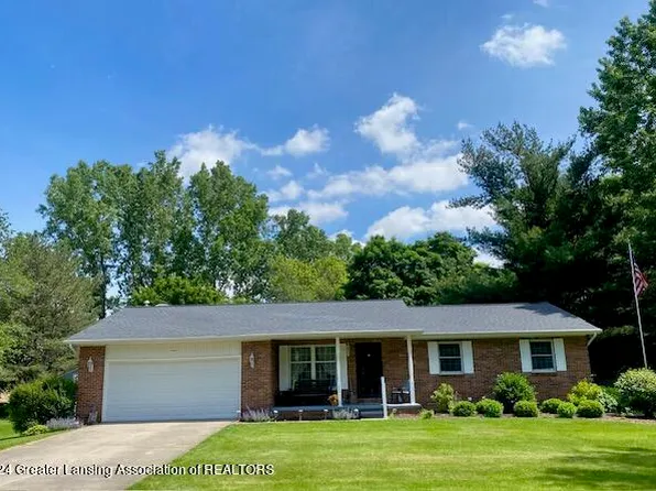 7646 Jon Scott Dr, Grand Ledge, MI 48837