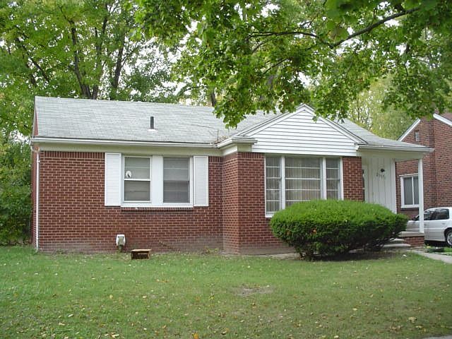 1st image of 23571 Moritz Ave