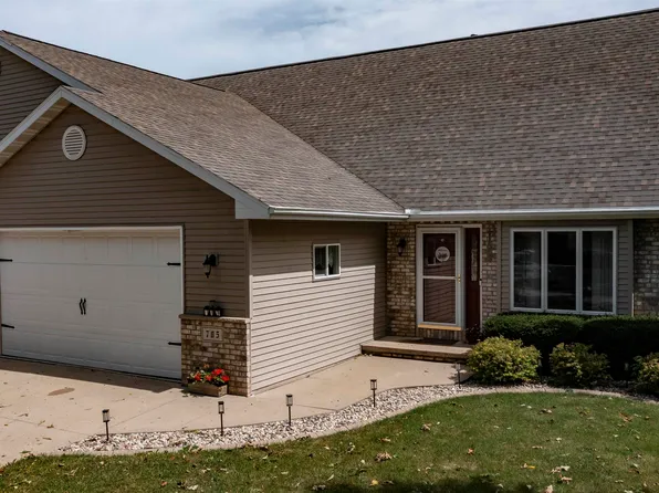 705 Highview Ln, Kimberly, WI 54136