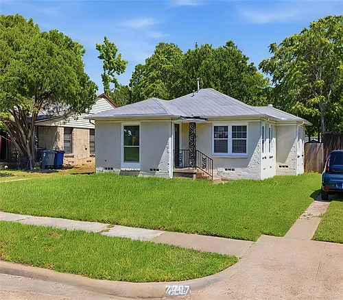 2211 Wilbur St Photo 1