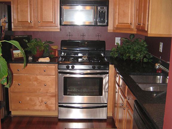 SS Appliances come with the home