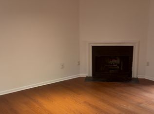 5149 Dudley Ln #42, Bethesda, MD 20814