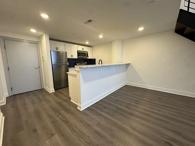 901 Quarry — Photo 20