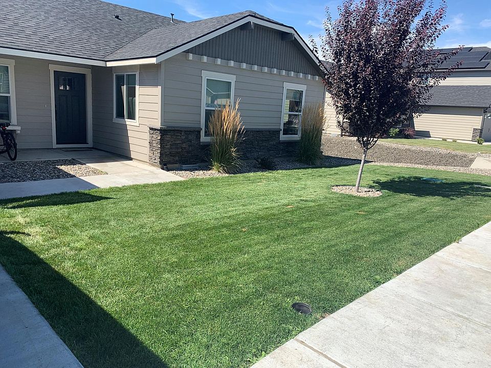 1st image of 1376 Caprio Loop