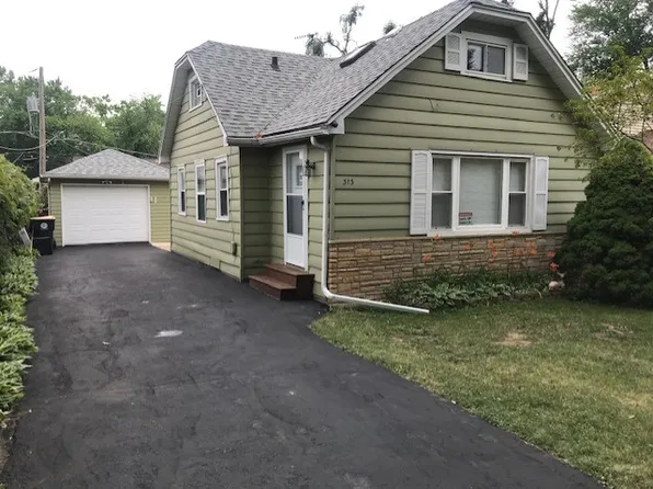 313 S Channel Dr, Round Lake Beach, IL 60073