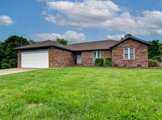 299 Regal Dr, Rogersville, MO 65742