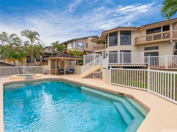 98-660 Papalealii St, Aiea, HI 96701