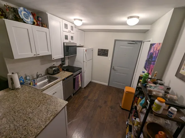 3410 N Lake Shore Dr #9J, Chicago, IL 60657