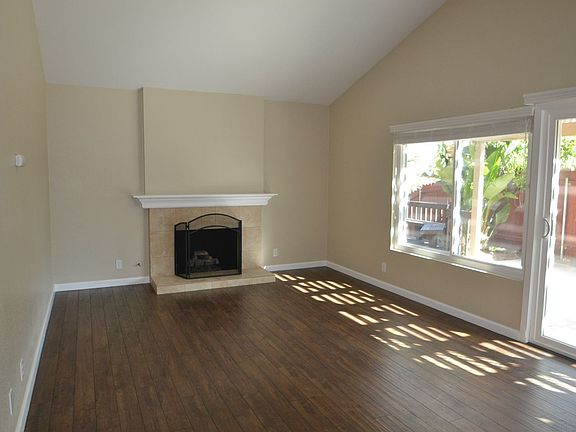 3rd image of 168 New Bedford Ave