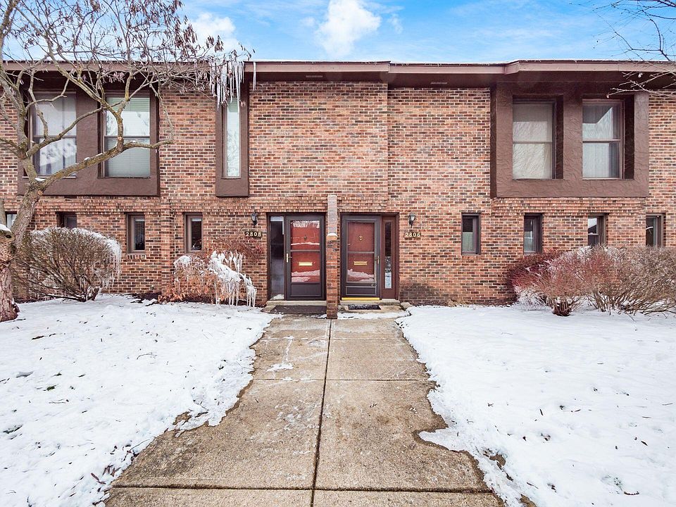 1st image of 2806 Churchill Dr #31