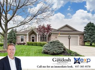 3378 Heritage Trace Dr W, Bellbrook, OH 45305