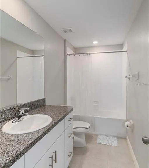 5478 Grays Harbor Ct — Photo 10