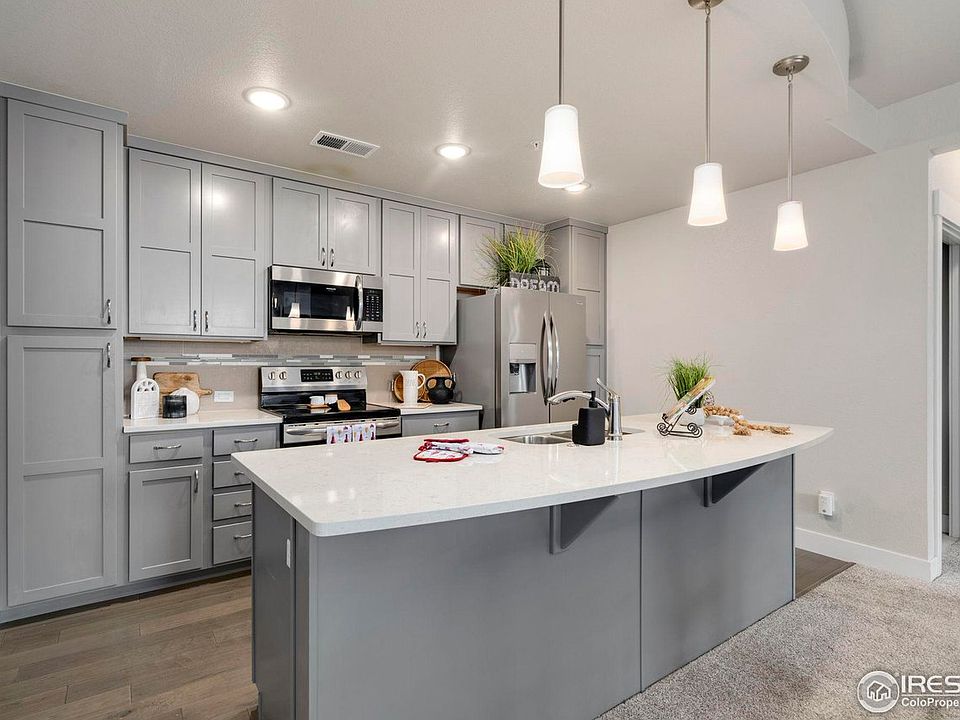 1st image of 4682 Hahns Peak Dr #202