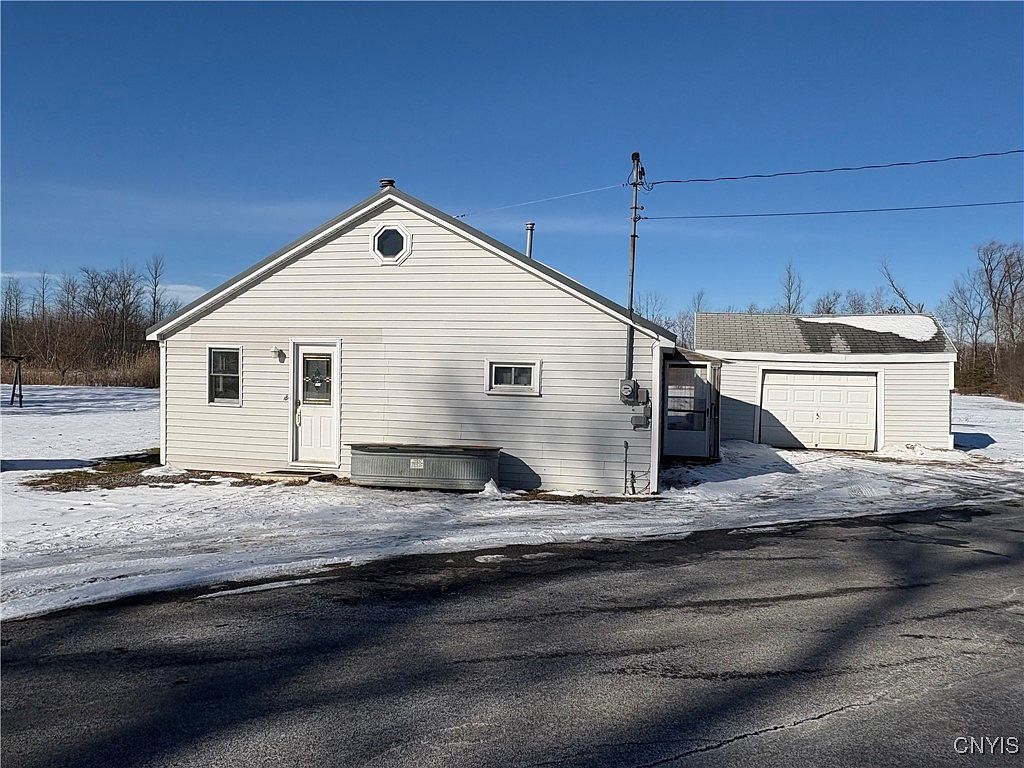 7629 Wise Rd, Canastota, NY 13032 | Zillow