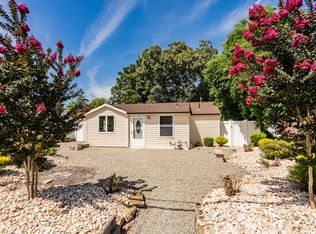 6 Spruce St, Waretown, NJ 08758