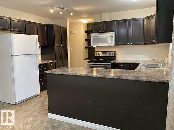 4th image of 4321 41st Ave