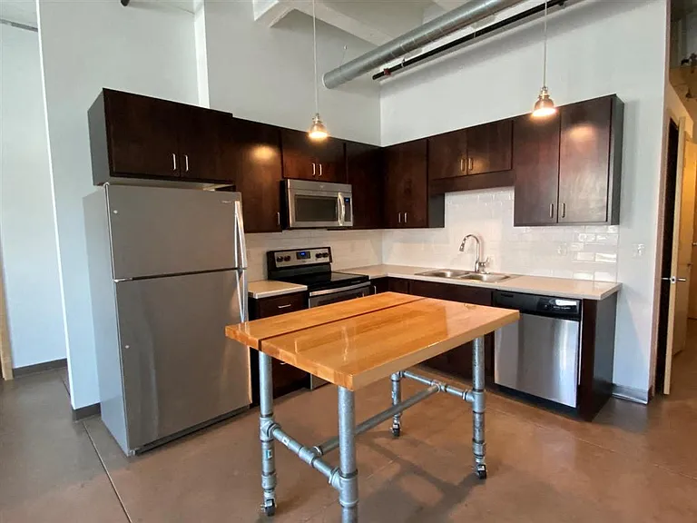 Gurley Lofts — Photo 36