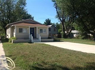 1st image of 3189 Seebaldt Ave