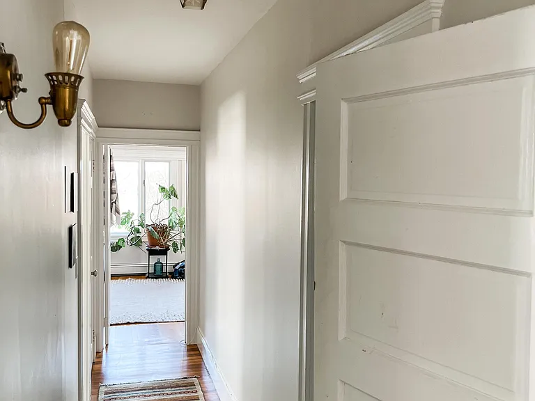 162 Metropolitan Ave — Photo 17