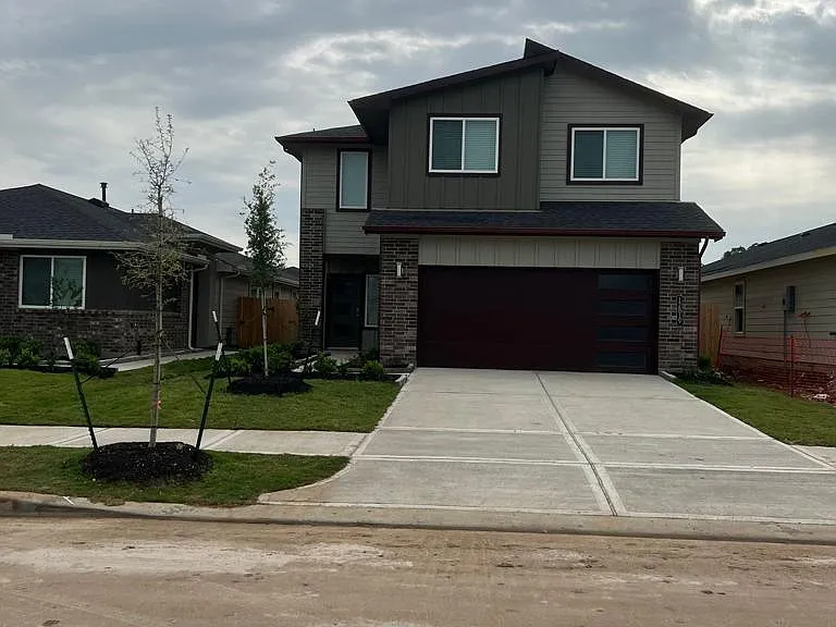 12819 Heddington Grove Ln — Photo 1