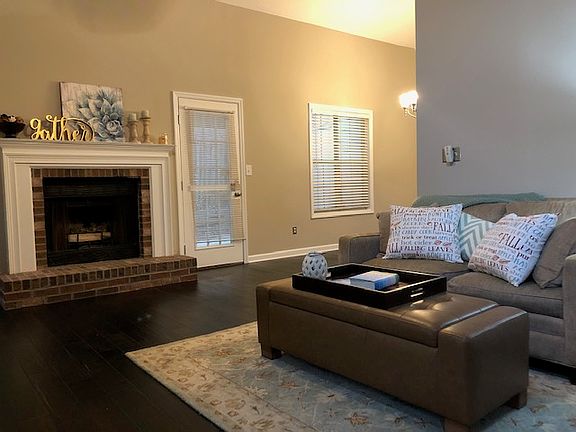 5th image of 5138 Laurel Bridge Ct SE