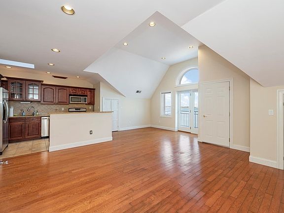 2nd image of 848 Dean Ave #8482