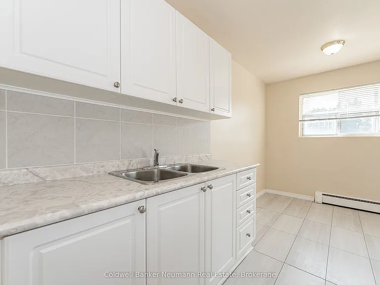 10 Glenbrook Dr — Photo 10