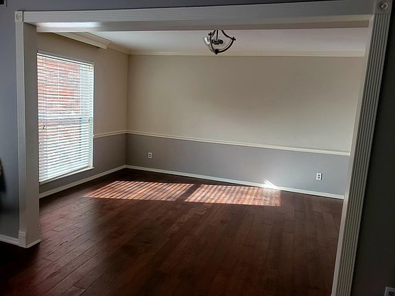 2nd image of 578 Sarah Ln APT 203