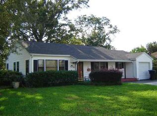 3701 Berry Ave, Groves, TX 77619