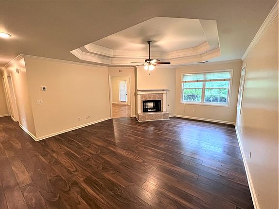3rd image of 367 Golfcrest Dr SE