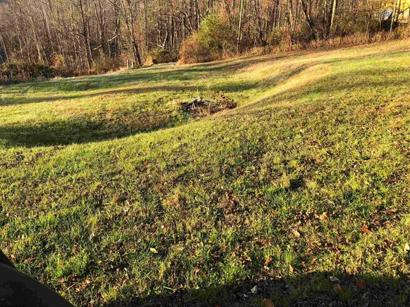 1913 N 21st St, Clarksburg, WV 26301