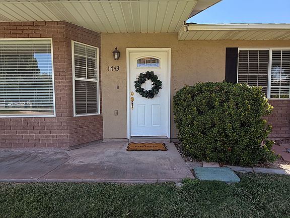 2nd image of 1743 W Green Valley Ln