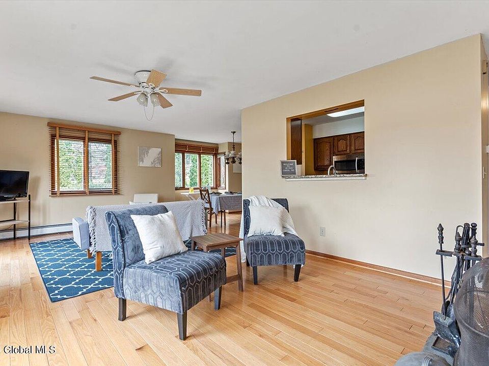 89 W Canal Rd Clifton Park NY Zillow