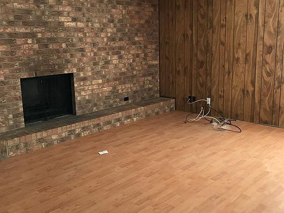 4th image of 4107 Todd Dr