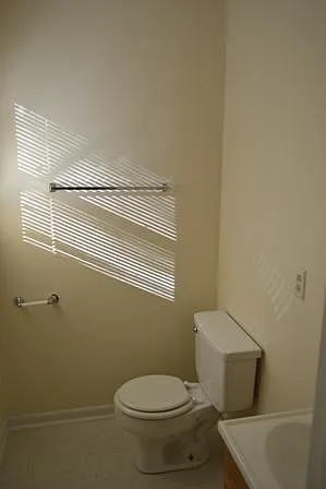 1010 Pineland Ave — Photo 13