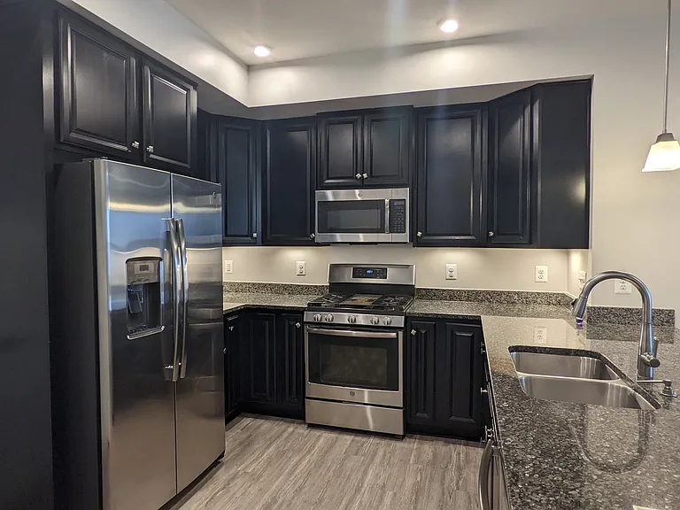 42595 Burbank Ter — Photo 8