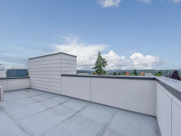 4418 Francis Ave N #B — Photo 21