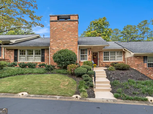 6409 W Deer Hollow Way, Peachtree Corners, GA 30092