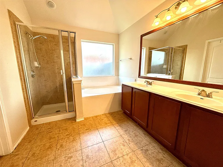 1213 Rainbow Parke Dr — Photo 12