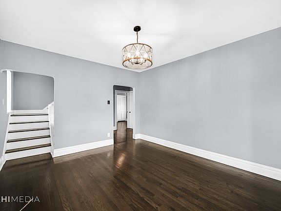 4th image of 7820 W Sunset Dr