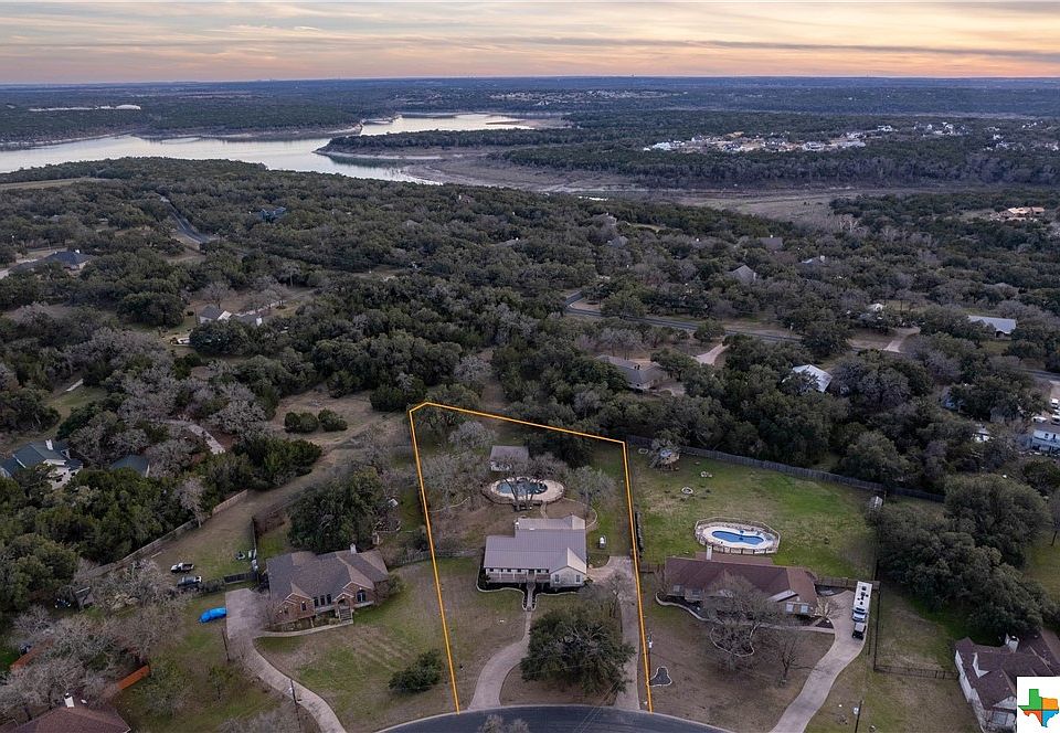 1st image of 4008 Fountainwood Cir