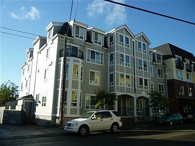 4th image of 812 5th Ave N Unit 412