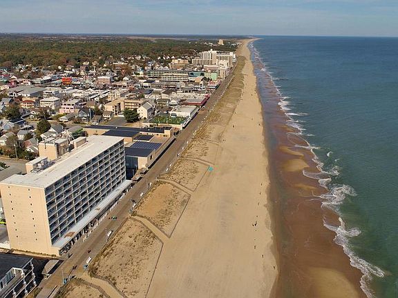 5th image of 307 S Boardwalk APT 412