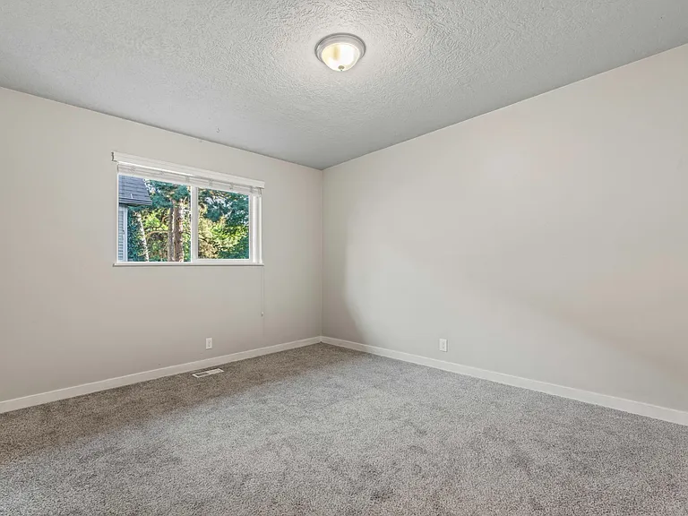 1527 W Ridenbaugh St — Photo 19